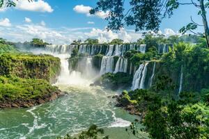 DIA 15 – IGUAZÚ | CATARATAS LADO ARGENTINO y GRAN AVENTURA