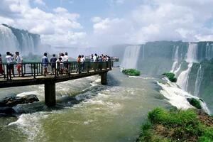 DIA 10 – IGUAZU | EXCURSION CATARATAS ARGENTINAS CON GRAN AVENTURA