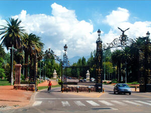 DIA 8 – MENDOZA CITY TOUR| TRASLADO AL AEROPUERTO y FINAL DEL VIAJE